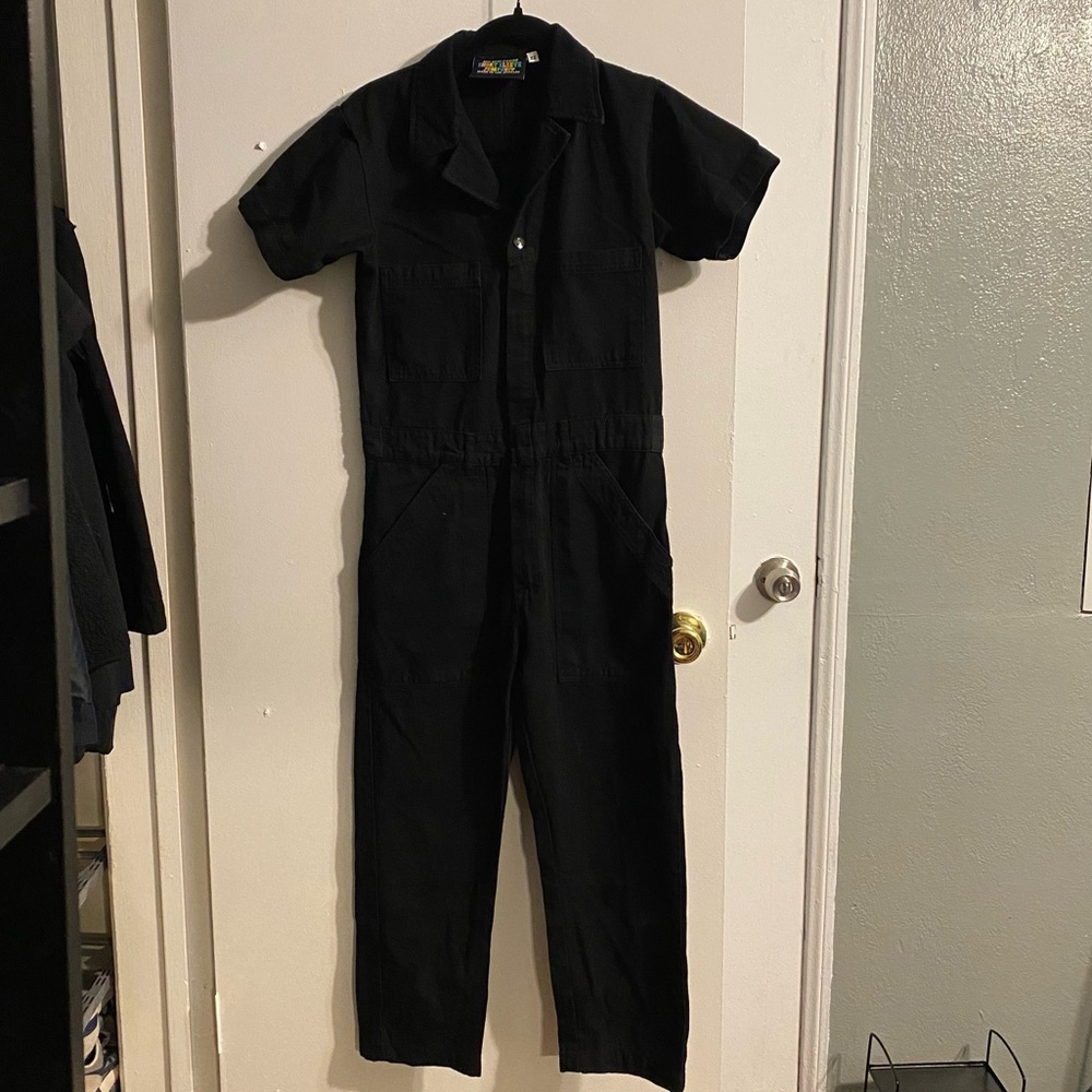 Big Bud Press short sleeve jumpsuit in black
SIZE XS